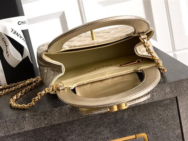 2026127215018441 600